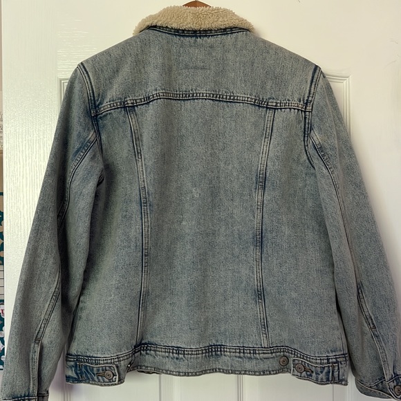 Sherpa lined denim jacket - Picture 4 of 7